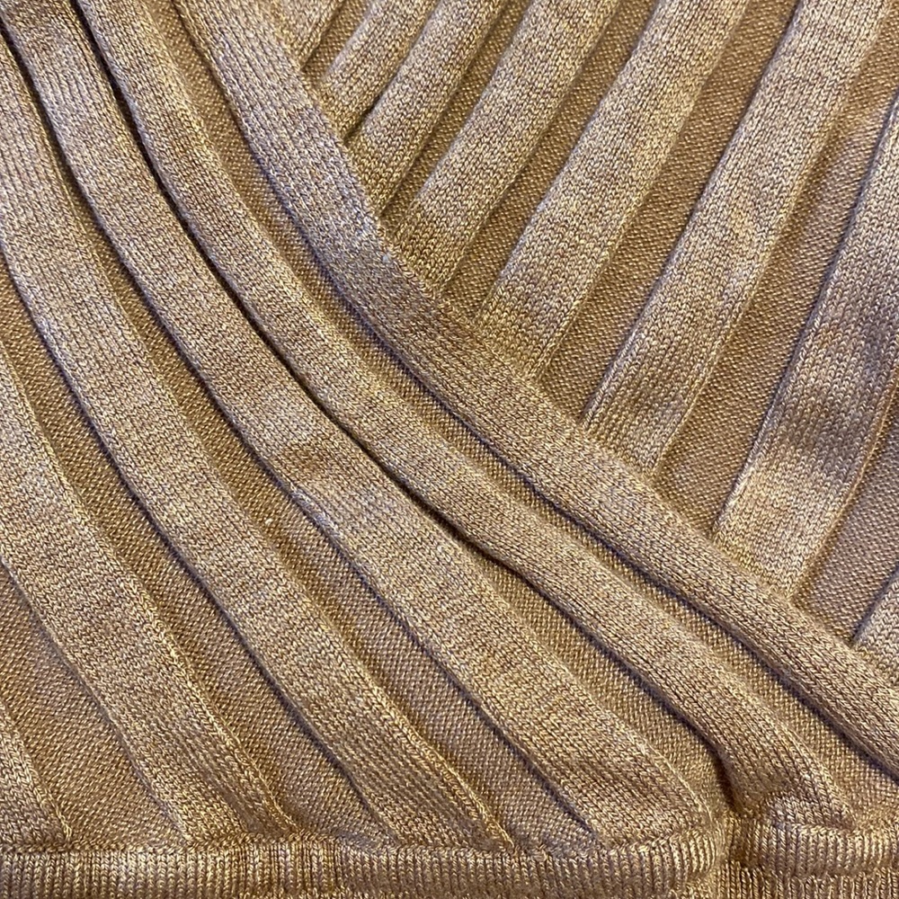 Macys INC Ribbed Top - Picture 6 of 6